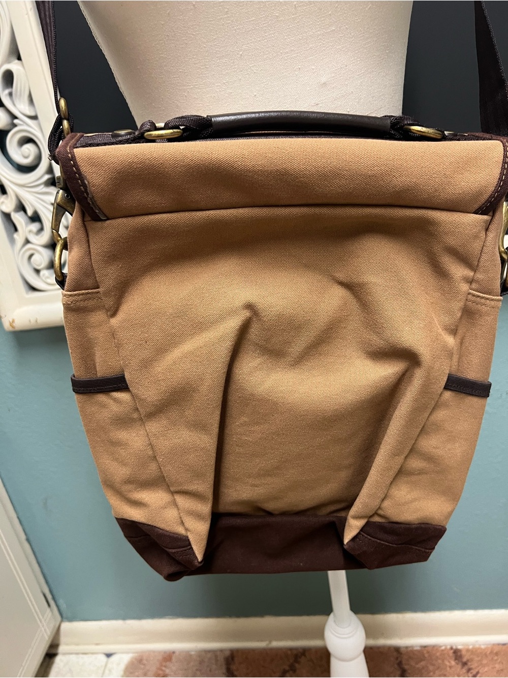 Eddie Bauer Vintage Canvas Messenger bag - Picture 9 of 10